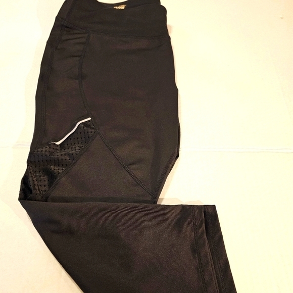 NWOT Avia Black ankle length yoga pants Elastic Waist L/G 12-14 - Picture 9 of 11